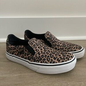 Vans Deluxe Leopard Slip-Ons